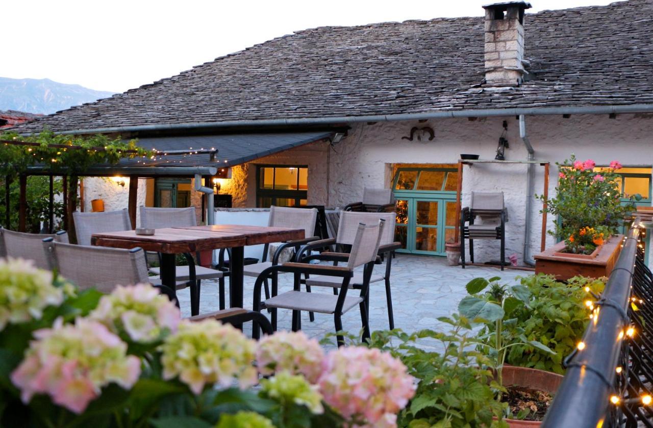 Stone City Hostel Gjirokastër 외부 사진