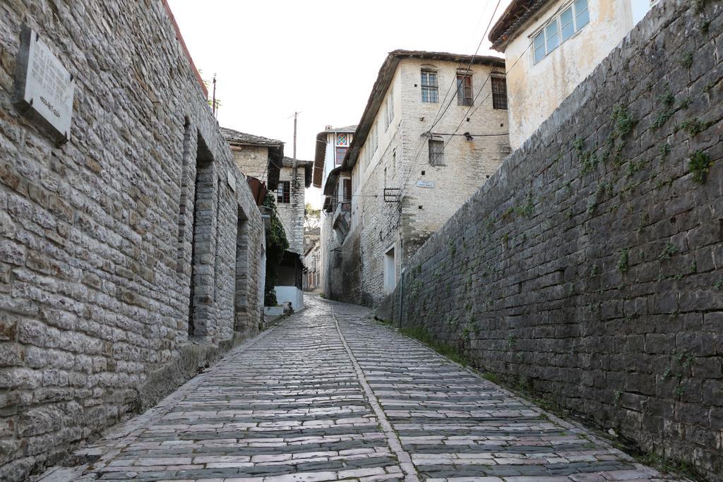 Stone City Hostel Gjirokastër 외부 사진