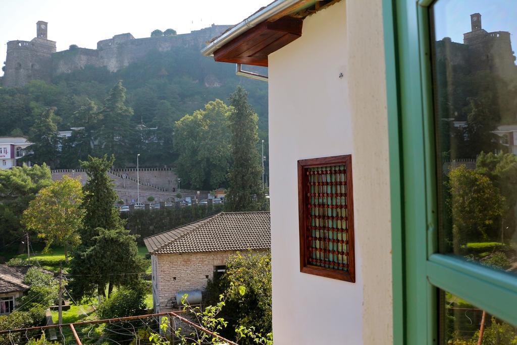 Stone City Hostel Gjirokastër 외부 사진