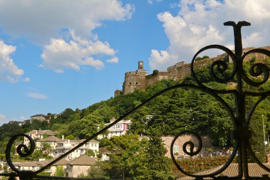 Stone City Hostel Gjirokastër 외부 사진