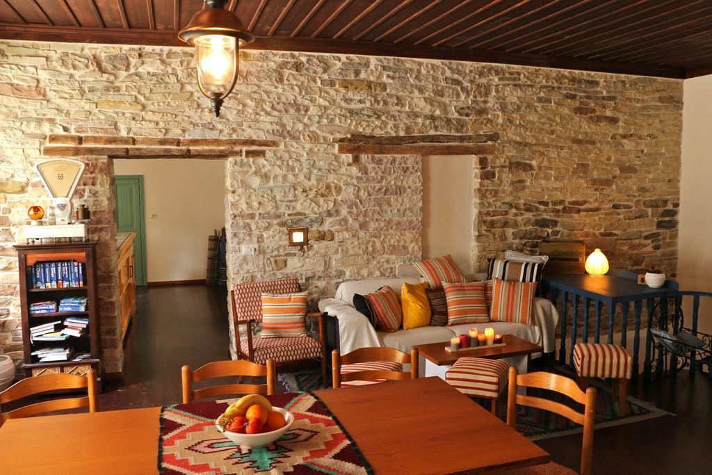 Stone City Hostel Gjirokastër 외부 사진